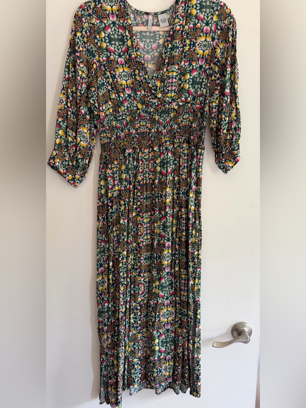 Evie Floral Multi-Color Smocked Waist Midi Dress size small